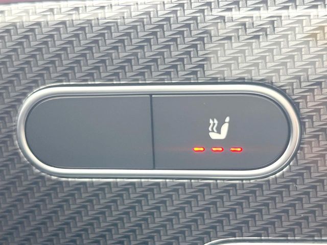 MERCEDES BENZ GLB 2023 Image 31