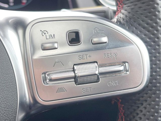 MERCEDES BENZ GLB 2023 Image 31