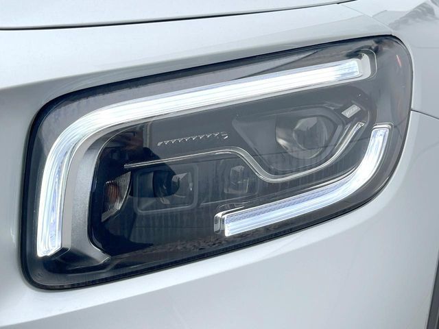 MERCEDES BENZ GLB 2023 Image 31