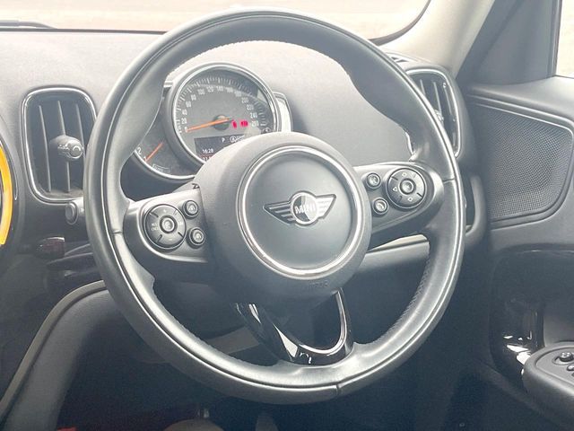 BMW MINI COOPER D CR 2018 Image 31
