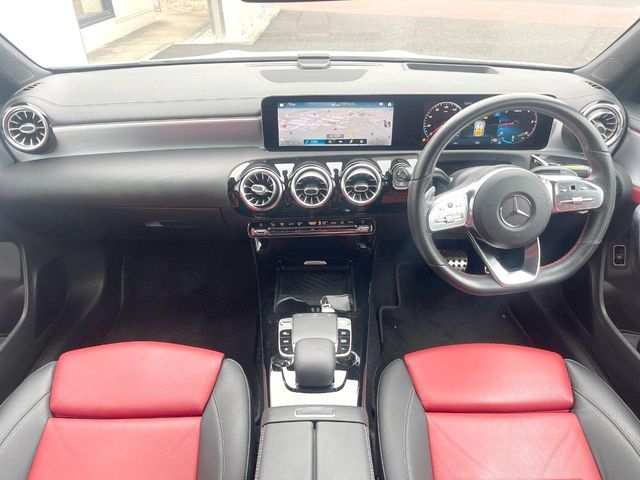 MERCEDES BENZ CLA SH 2019 Image 31