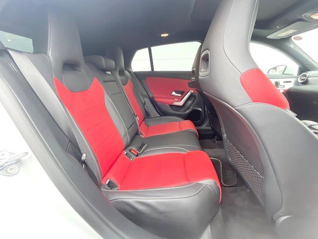 MERCEDES BENZ CLA SH 2019 Image 31