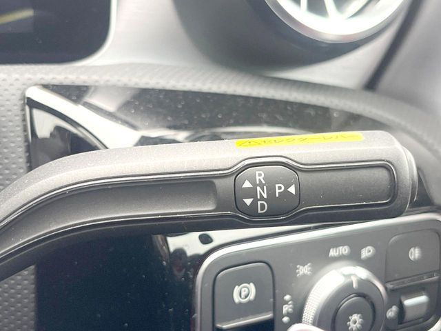 MERCEDES BENZ CLA SH 2019 Image 31