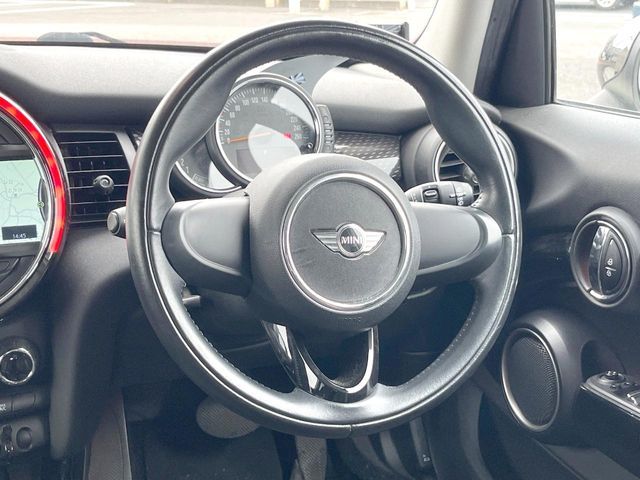 BMW MINI COOPER S 5D 2015 Image 31