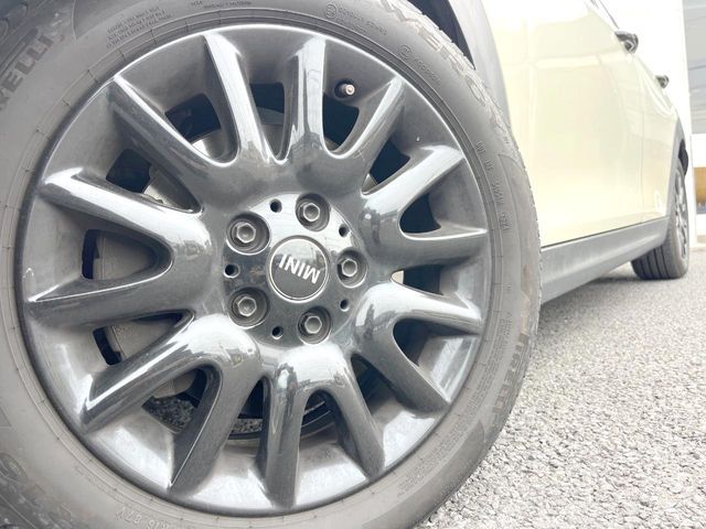 BMW MINI COOPER S 5D 2015 Image 31