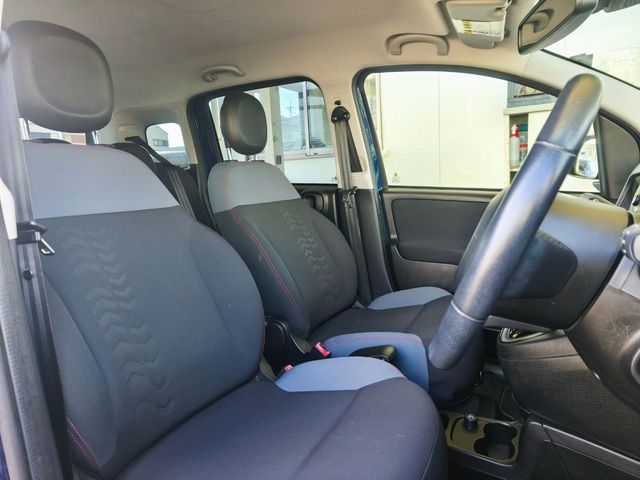 FIAT PANDA 2017 Image 31