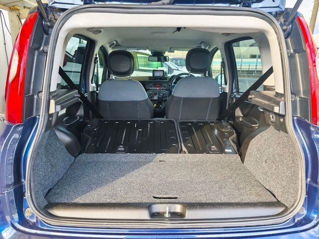 FIAT PANDA 2017 Image 31