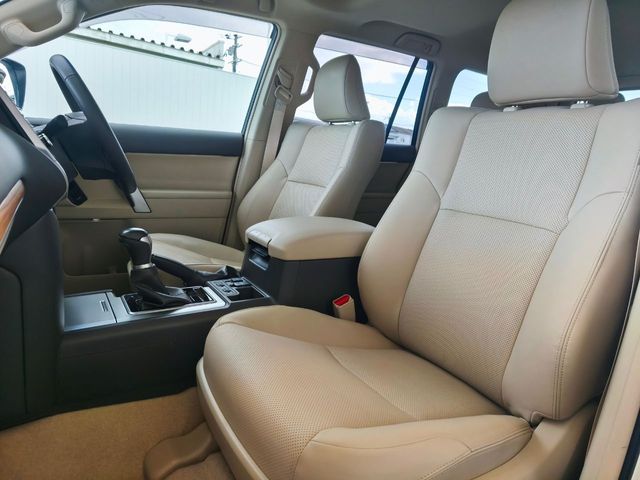 TOYOTA LANDCRUISER PRADO 2023 Image 31