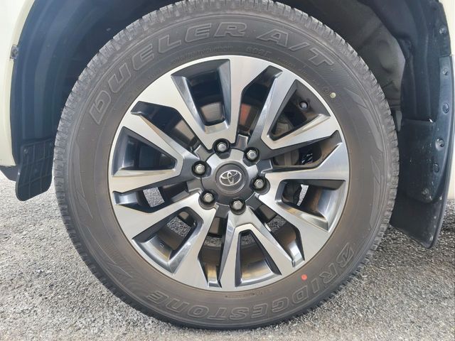 TOYOTA LANDCRUISER PRADO 2023 Image 31