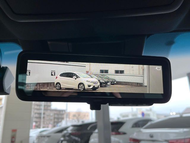 TOYOTA CROWN SEDAN HYBRID 2021 Image 31