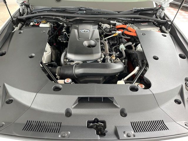 TOYOTA CROWN SEDAN HYBRID 2021 Image 31