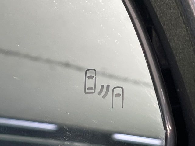 TOYOTA VOXY HYBRID 2024 Image 31