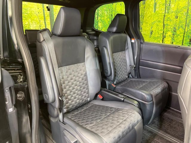 TOYOTA VOXY HYBRID 2024 Image 31