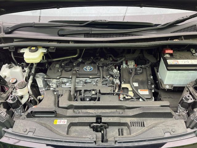 TOYOTA VOXY HYBRID 2024 Image 31