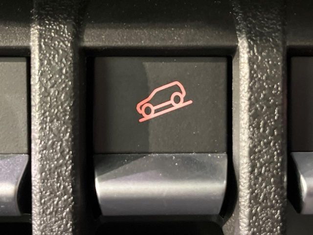 SUZUKI JIMNY NOMADE 2025 Image 31