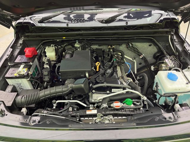 SUZUKI JIMNY NOMADE 2025 Image 31