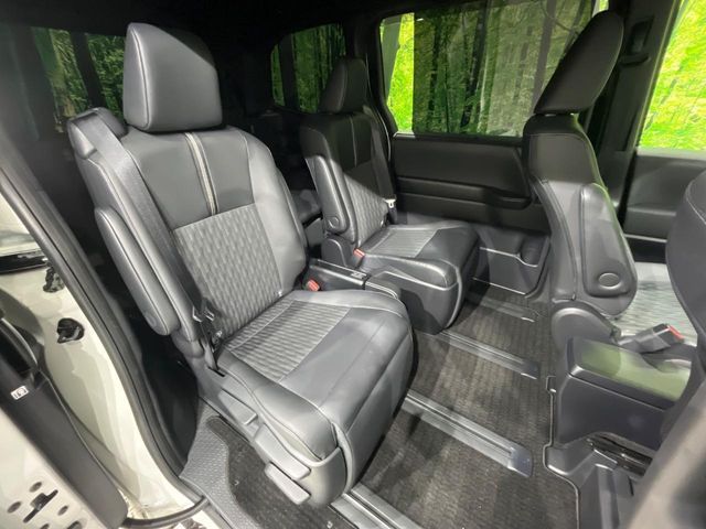 TOYOTA NOAH HYBRID 2024 Image 31