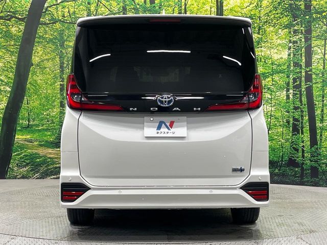 TOYOTA NOAH HYBRID 2024 Image 31
