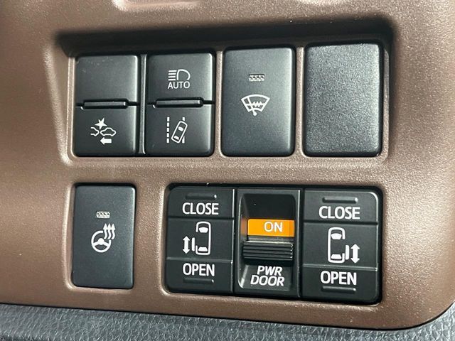 TOYOTA ESQUIRE 4WD 2017 Image 31