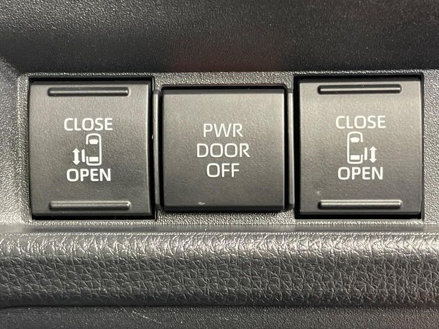 TOYOTA SIENTA HYBRID 2025 Image 31