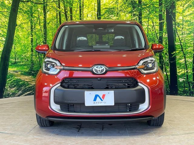 TOYOTA SIENTA HYBRID 2025 Image 31