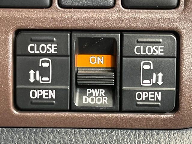 TOYOTA ESQUIRE HYBRID 2017 Image 31