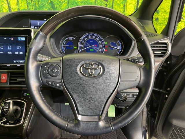 TOYOTA ESQUIRE HYBRID 2017 Image 31