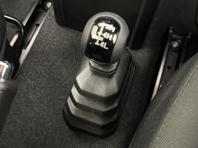 SUZUKI JIMNY 4WD 2024 Image 31