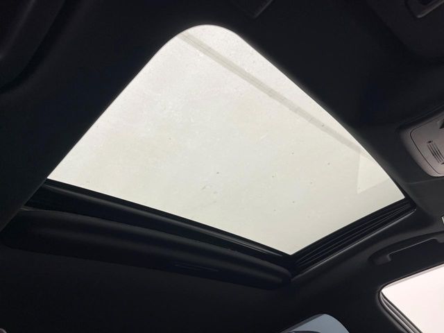 TOYOTA CROWN SEDAN HYBRID 2019 Image 31