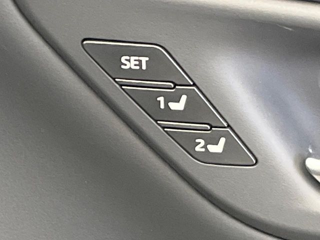 TOYOTA CROWN SEDAN HYBRID 2019 Image 31