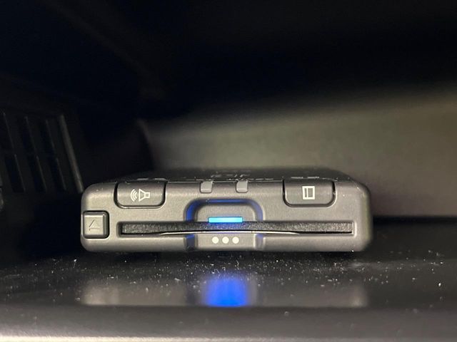 TOYOTA HILUX 4WD 2021 Image 31