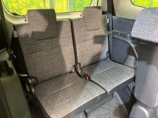 TOYOTA SIENTA HYBRID 2024 Image 31