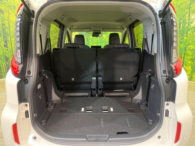 TOYOTA SIENTA HYBRID 2024 Image 31