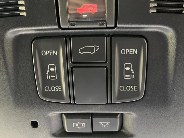 TOYOTA VELLFIRE 2018 Image 31