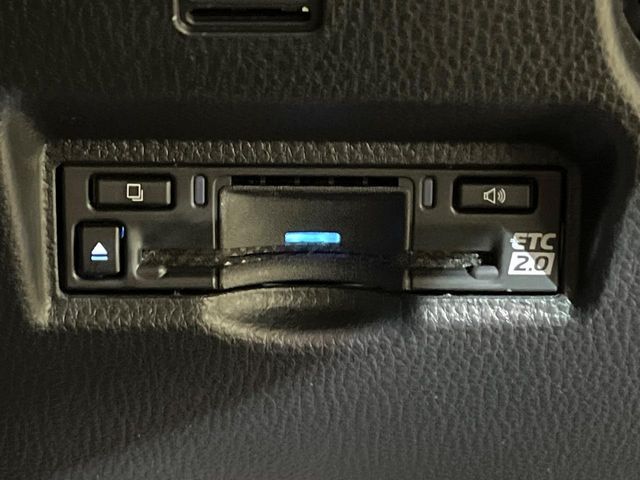 TOYOTA VOXY HYBRID 2025 Image 31