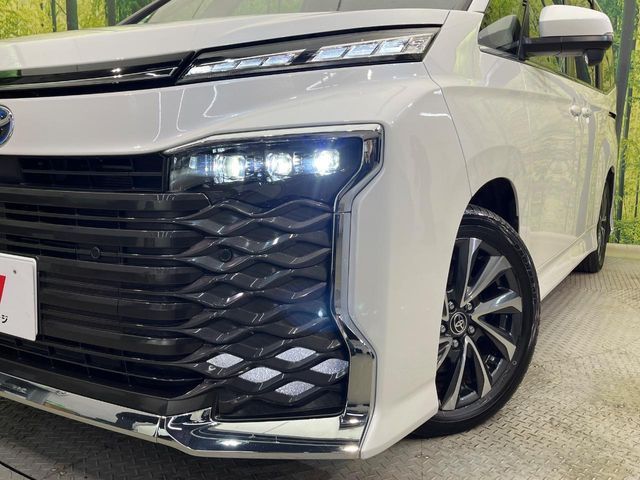 TOYOTA VOXY HYBRID 2025 Image 31