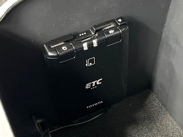 TOYOTA HILUX 4WD 2022 Image 31