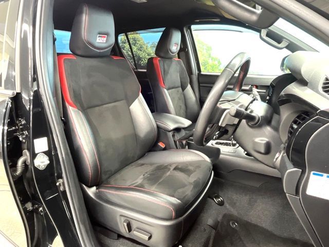 TOYOTA HILUX 4WD 2022 Image 31