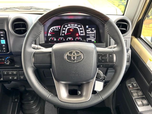 TOYOTA LANDCRUISER 70 2025 Image 31