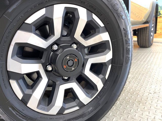 TOYOTA LANDCRUISER 70 2025 Image 31