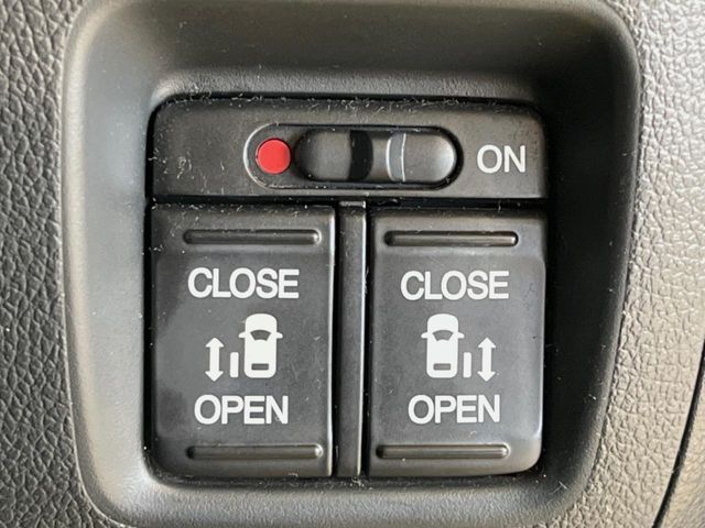 HONDA N BOX CUSTOM 2016 Image 31