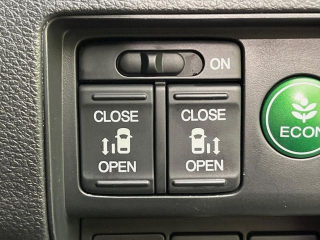 HONDA ODYSSEY HYBRID 2017 Image 31