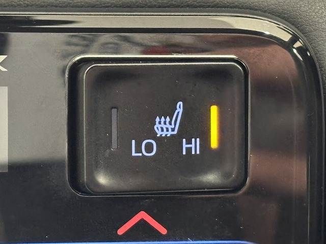 TOYOTA VOXY HYBRID 2023 Image 31