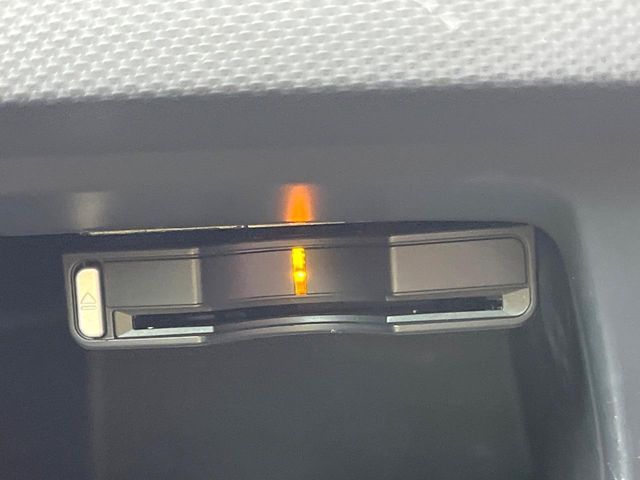 RENAULT LUTECIA 2014 Image 31