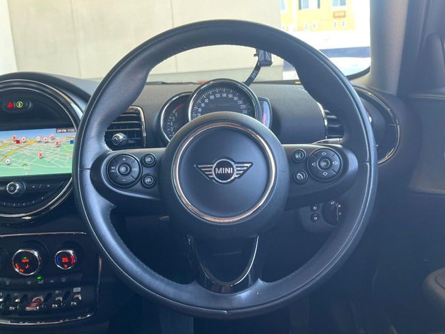 BMW MINI COOPER CLUBMAN 2019 Image 31