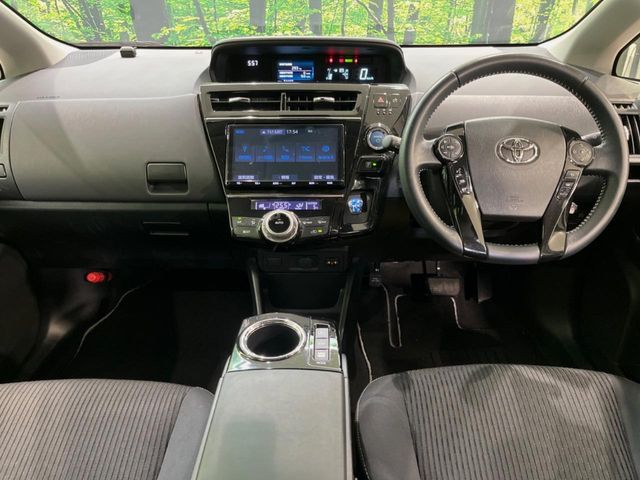 TOYOTA PRIUS ALPHA 2019 Image 31