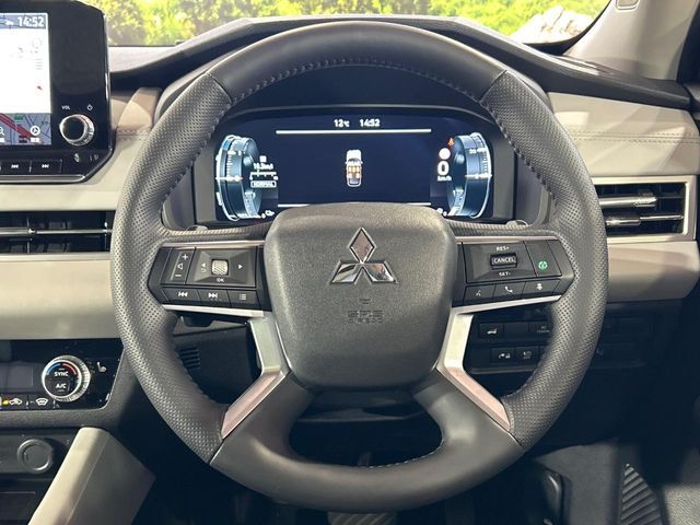 MITSUBISHI OUTLANDER PHEV 2022 Image 31