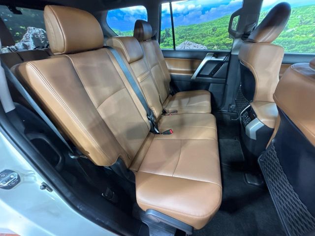 TOYOTA LANDCRUISER PRADO 2022 Image 31