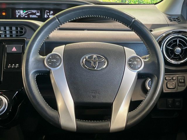 TOYOTA AQUA 2016 Image 31