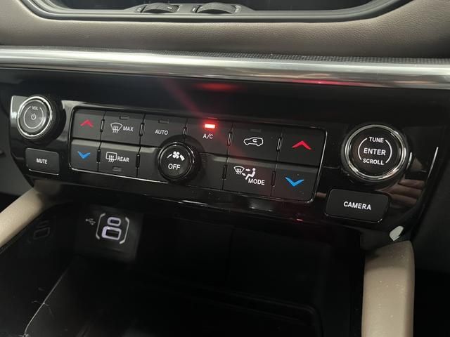 JEEP COMMANDER 2023 Image 31